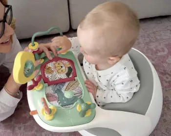 Mamas Papas Baby Snug Pebble Grey Oyun Tepsili Bebek Oturağı (1)